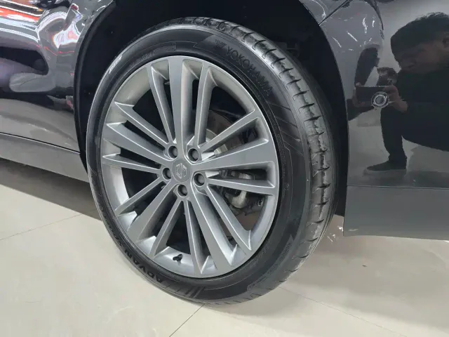 Leapmotor C16 — Фото автомобиля 13