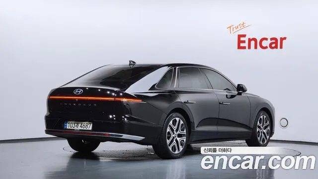 Hyundai Grandeur GN7 — Фото автомобиля 2