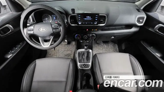 Hyundai Venue — Фото автомобиля 7