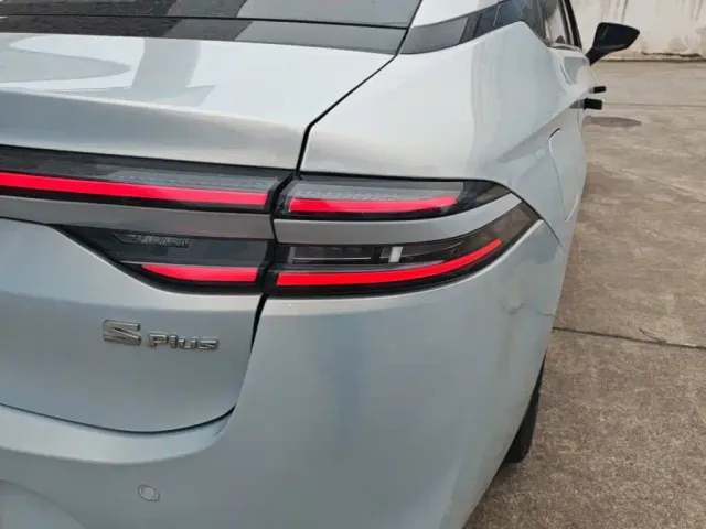 GAC Aion S Plus — Фото автомобиля 7
