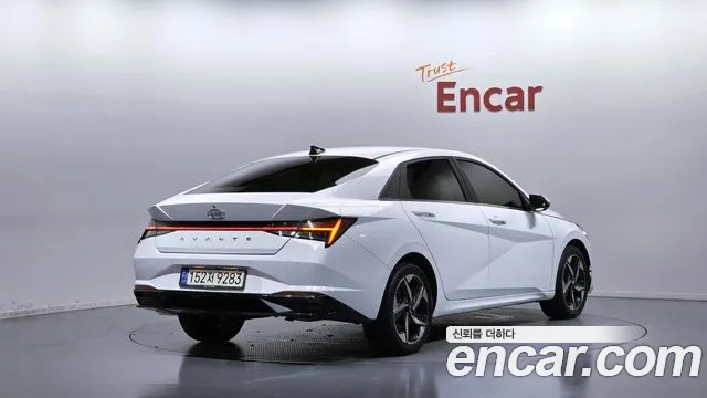 Hyundai Avante — Фото автомобиля 2