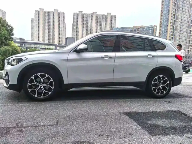 BMW X1 — Фото автомобиля 4