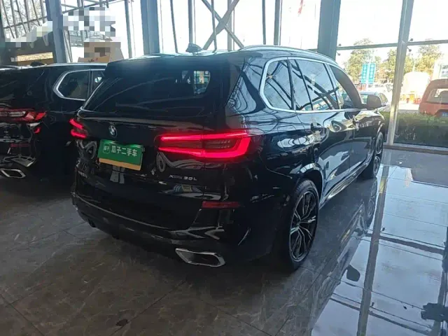 BMW X5 — Фото автомобиля 6