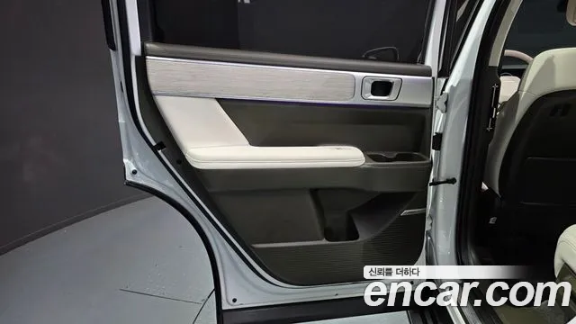 Hyundai Santafe Santa Fe (MX5) Бензин 2.5T 2WD — Фото автомобиля 20