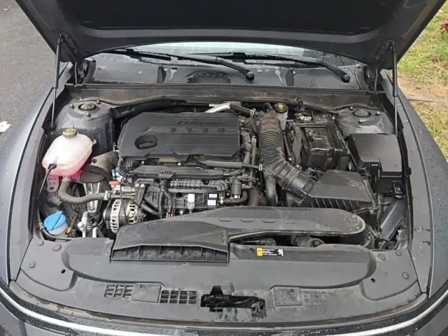 Hyundai Sonata — Фото автомобиля 10