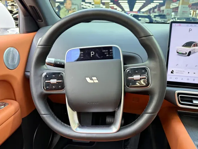 Li Auto L6 — Фото автомобиля 5