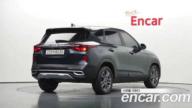 Kia Seltos — Фото автомобиля 2
