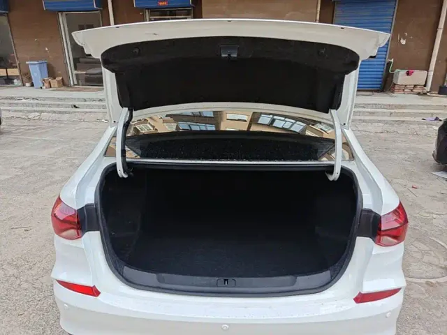Chevrolet Monza — Фото автомобиля 18