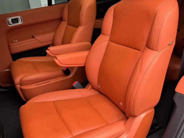 Li Auto L9 — Фото автомобиля 10