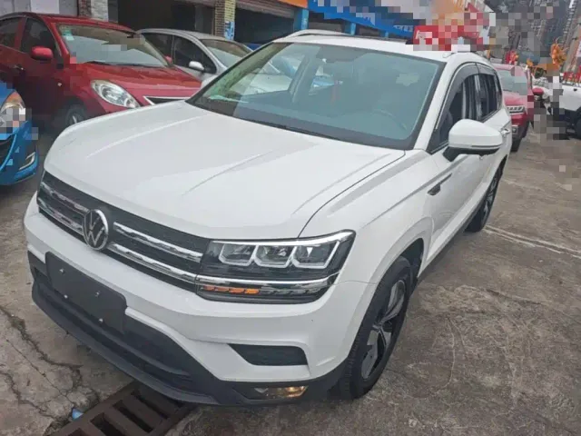 Фотография автомобиля — Volkswagen Tharu