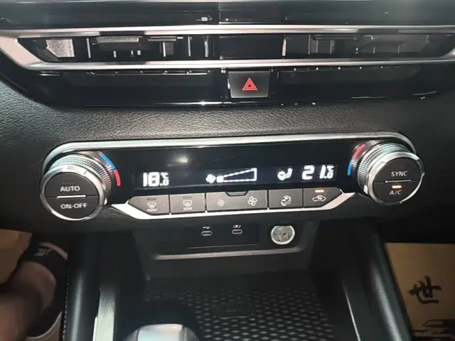 Nissan Teana — Фото автомобиля 12