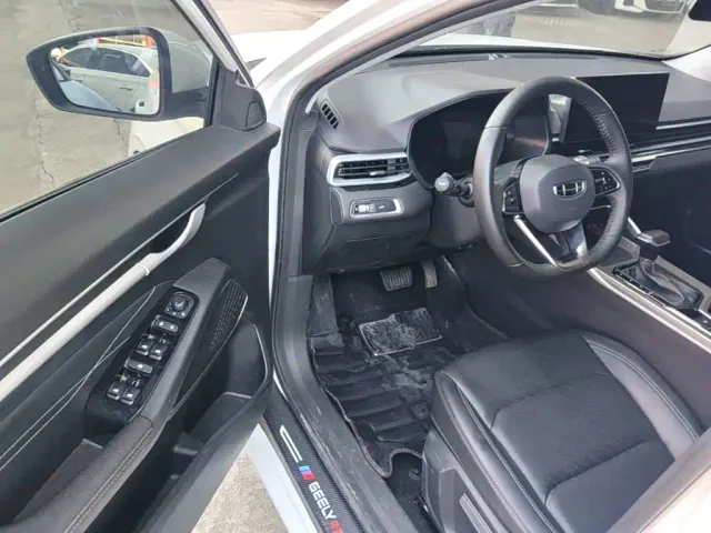 Geely Emgrand — Фото автомобиля 15