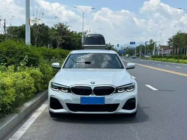 BMW 3 Series — Фото автомобиля 23