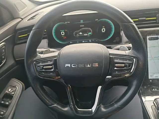 Roewe RX5 — Фото автомобиля 10