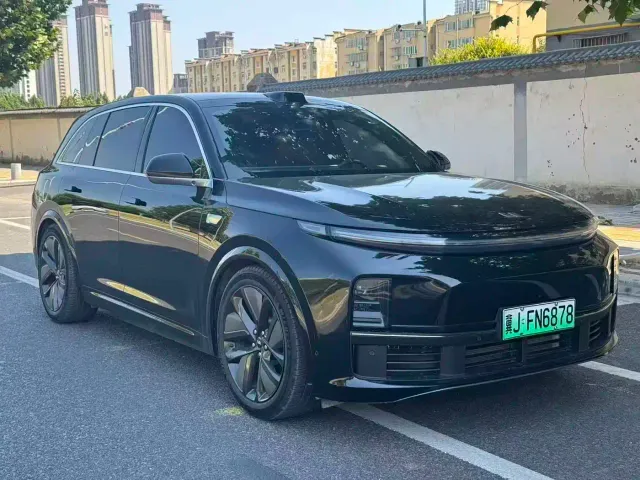 Li Auto L7 — Фото автомобиля 3