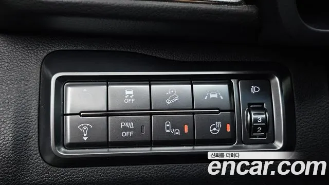 KG_Mobility_Ssangyong TIBOLI Very New Tivoli Бензин 1.5 2WD — Фото автомобиля 18
