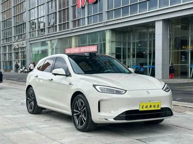 Aito M5 — Фото автомобиля 3