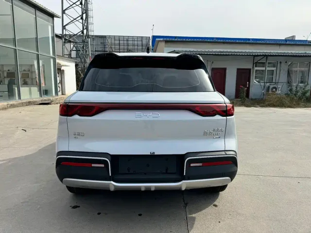 BYD Yuan UP — Фото автомобиля 10