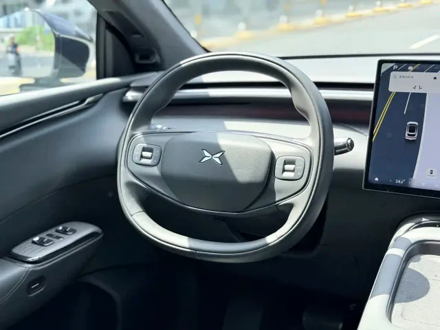 Xpeng G7 — Фото автомобиля 9