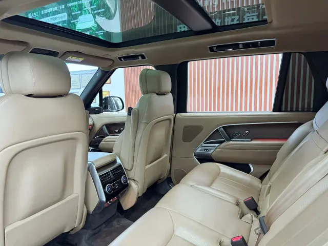 Land Rover Range Rover — Фото автомобиля 9