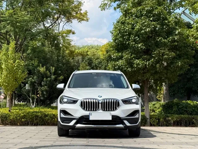 BMW X1 — Фото автомобиля 2