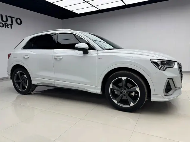 Audi Q3 — Фото автомобиля 3