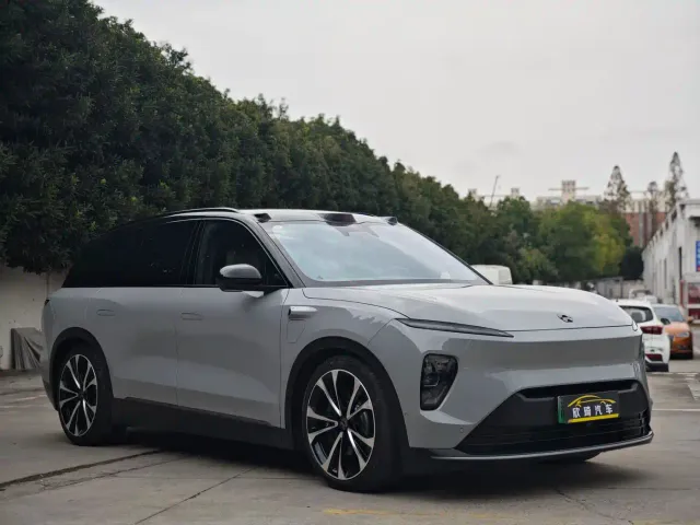 Nio ES8 — Фото автомобиля 3