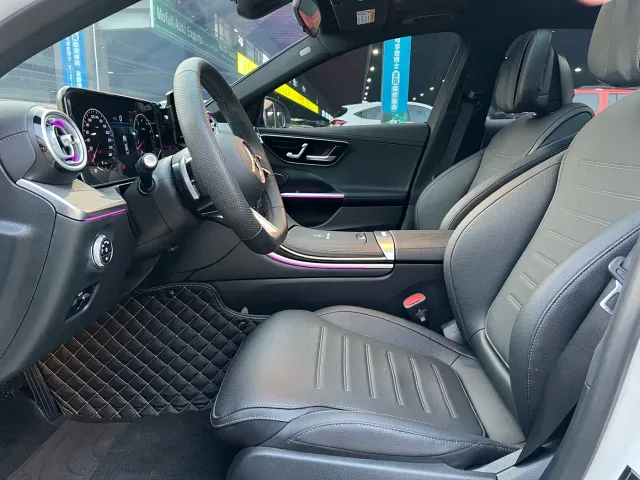 Mercedes-Benz C-Class — Фото автомобиля 11