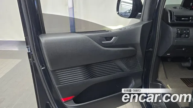 Hyundai Staria — Фото автомобиля 13