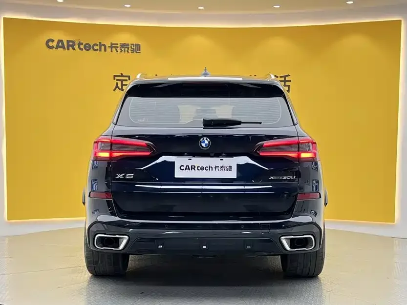 BMW BMW X5 2022 Facelift xDrive 30Li Premium M Sport Package — Фото автомобиля 5