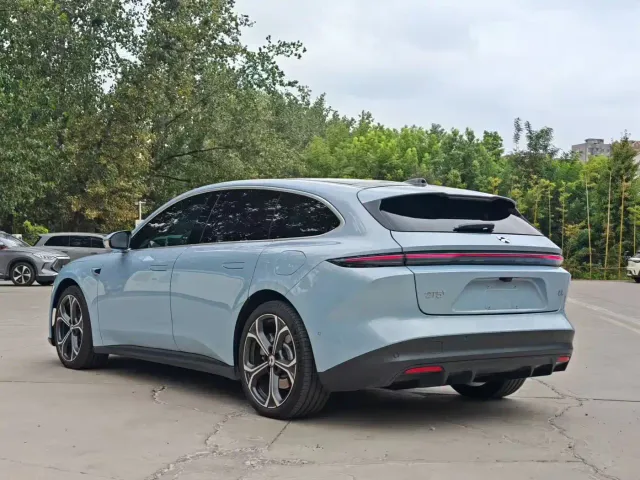 Nio ET5 Touring — Фото автомобиля 9
