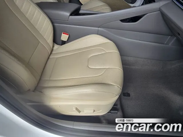 Hyundai Avante CN7 — Фото автомобиля 15