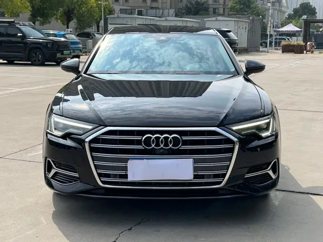 Фотография автомобиля — Audi A6L