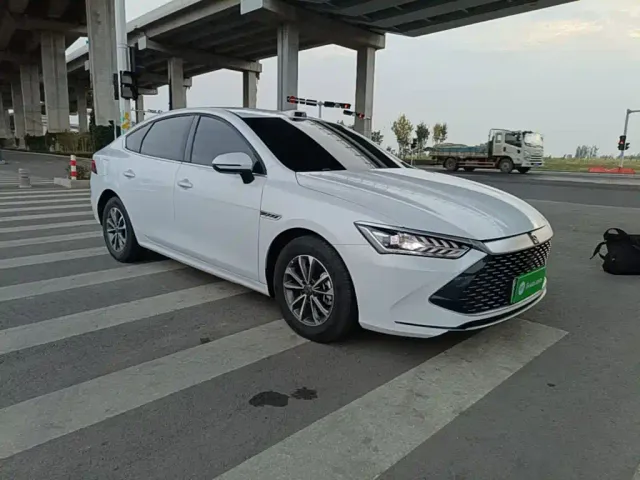 BYD Qin PLUS — Фото автомобиля 3