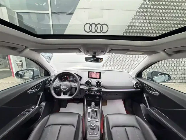 Audi Q2L — Фото автомобиля 14