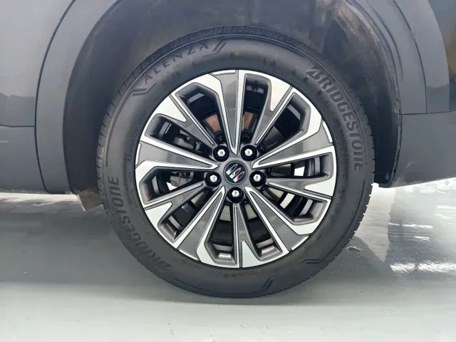 Buick Envision Plus — Фото автомобиля 8