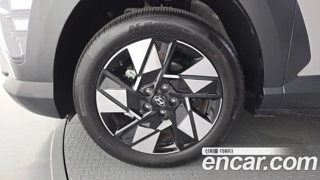 Hyundai Kona SX2 — Фото автомобиля 5