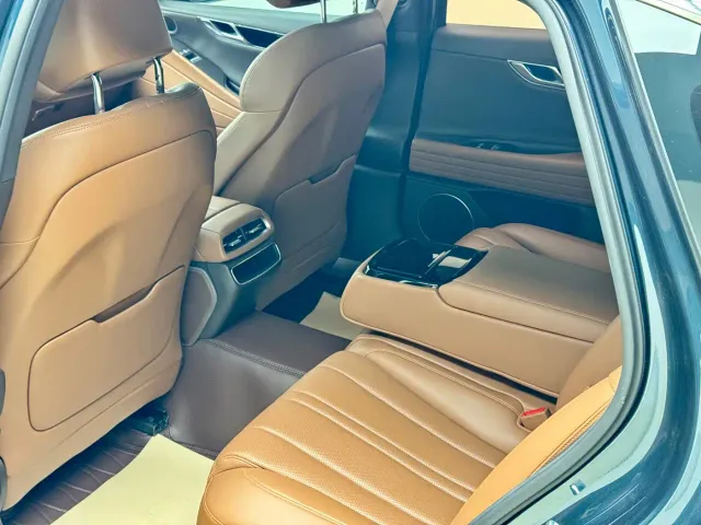 Genesis G80 — Фото автомобиля 12