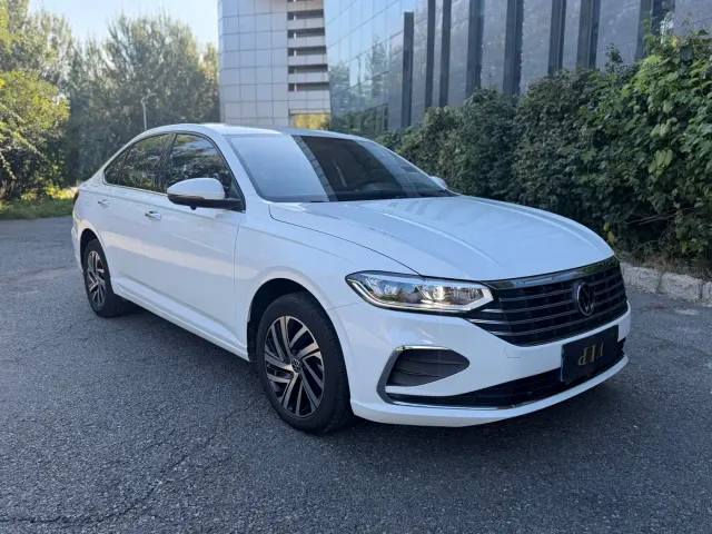 Volkswagen Lavida — Фото автомобиля 3