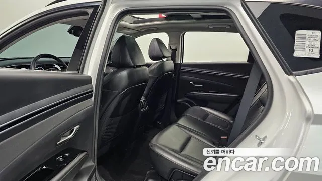 Hyundai Tucson Tucson (NX4) Дизель 2.0 2WD — Фото автомобиля 11