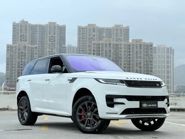 Land Rover Range Rover Sport — Фото автомобиля 3
