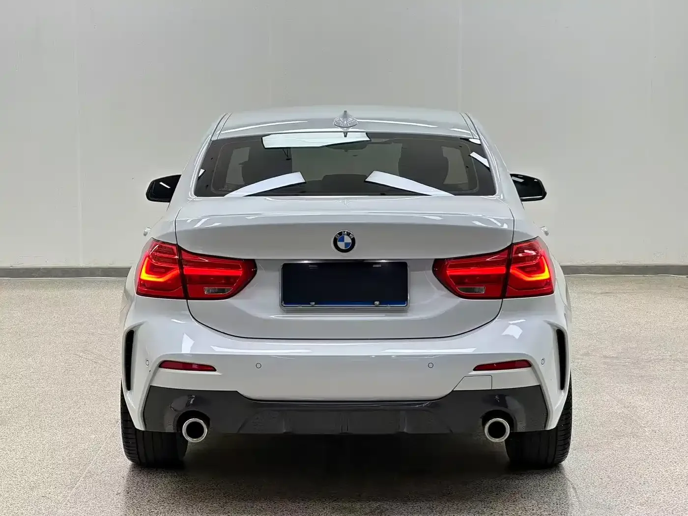 BMW BMW 1 Series 2022 120i M Sport — Фото автомобиля 5