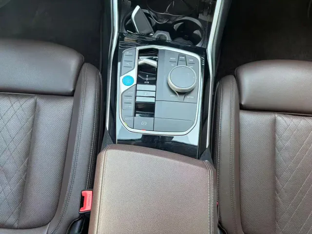 BMW i3 — Фото автомобиля 9