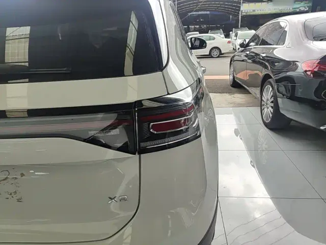 Volkswagen Tharu — Фото автомобиля 7