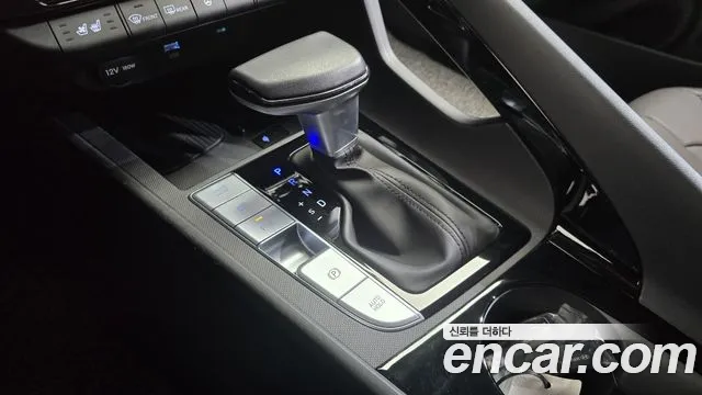 Hyundai Avante CN7 — Фото автомобиля 9