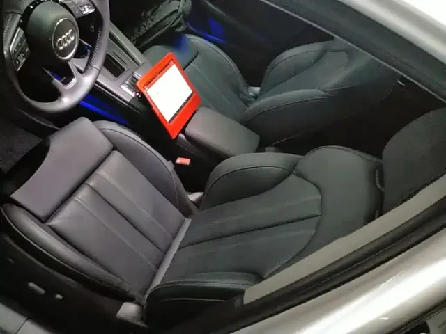 Audi A4L — Фото автомобиля 14