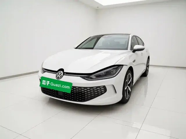 Фотография автомобиля — Volkswagen Lamando