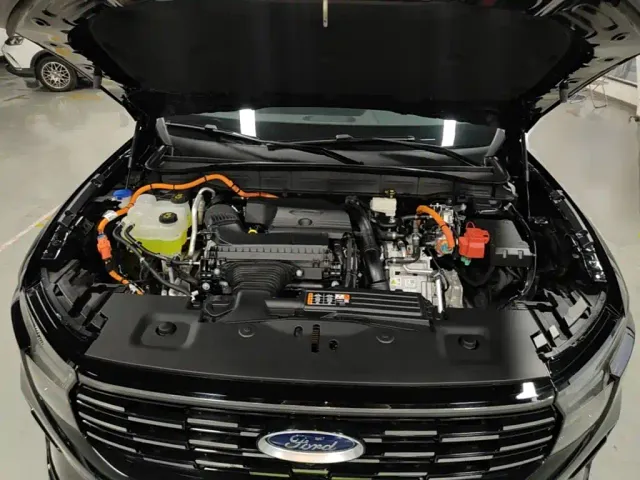 Ford Edge — Фото автомобиля 19