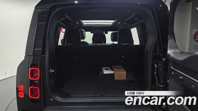 Land Rover Defender L663 — Фото автомобиля 10