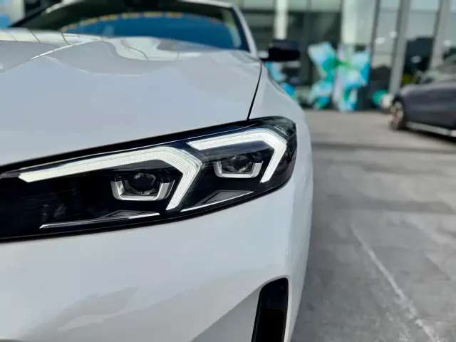 BMW 3 Series — Фото автомобиля 8